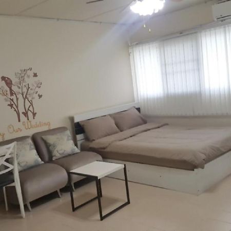 Condo C2 Impact 논타부리 외부 사진